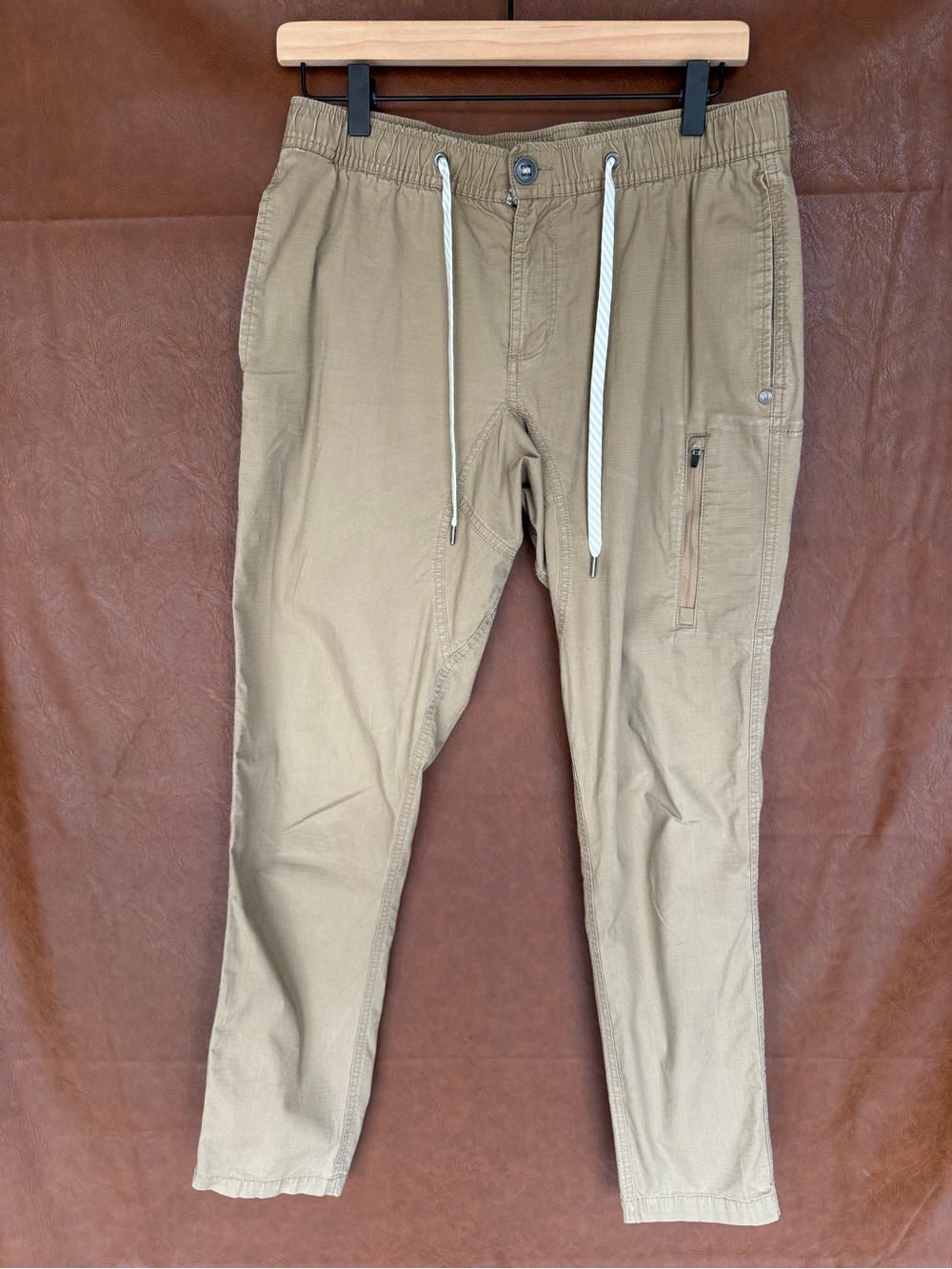 Vuori Ripstop Climber Pants Men’s Medium Tan Khaki V412 Stretch Drawstring